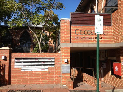 Cloisters - Goulburn Accommodation 19