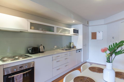Cloisters - Goulburn Accommodation 3
