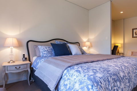 Cloisters - Goulburn Accommodation 9