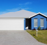 The beach house - Goulburn Accommodation