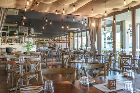 Mullaloo Beach Hotels & Apartments - Goulburn Accommodation 11