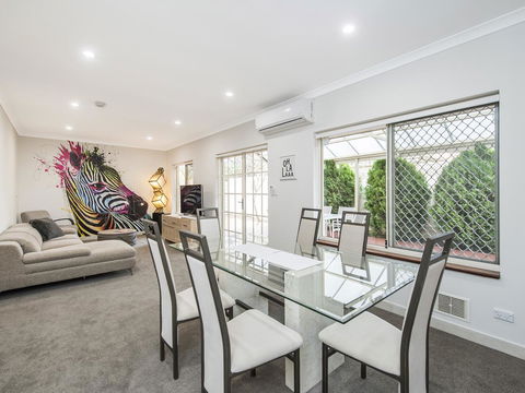 Luxury Federation Style Home - Sleeps 10 - Goulburn Accommodation 0