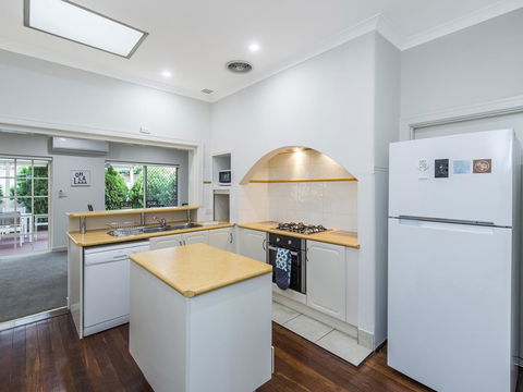 Luxury Federation Style Home - Sleeps 10 - Goulburn Accommodation 6