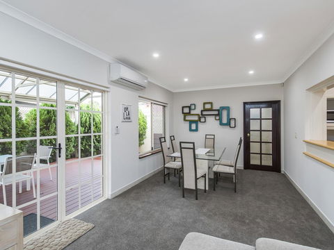 Luxury Federation Style Home - Sleeps 10 - Goulburn Accommodation 2