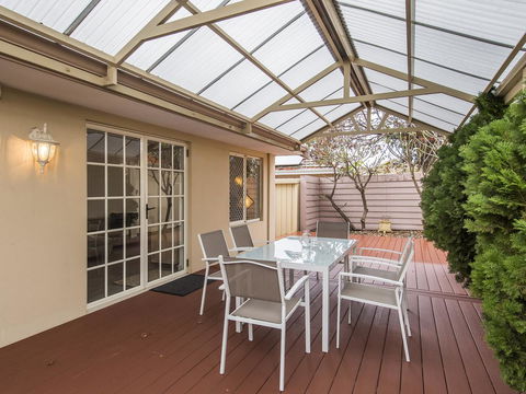 Luxury Federation Style Home - Sleeps 10 - Goulburn Accommodation 15