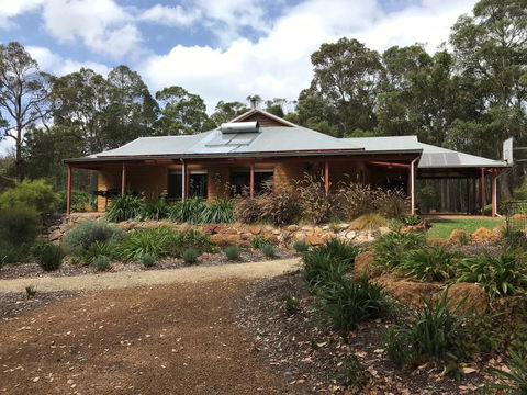 Denmark Forest Retreat - Goulburn Accommodation 0