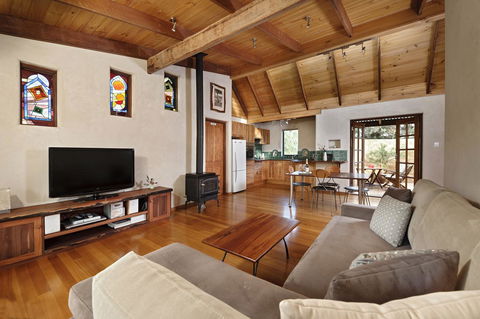 Aiyana Retreat - Goulburn Accommodation 1