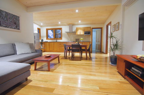 Aiyana Retreat - Goulburn Accommodation 7