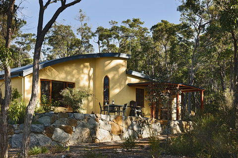 Aiyana Retreat - Goulburn Accommodation 0