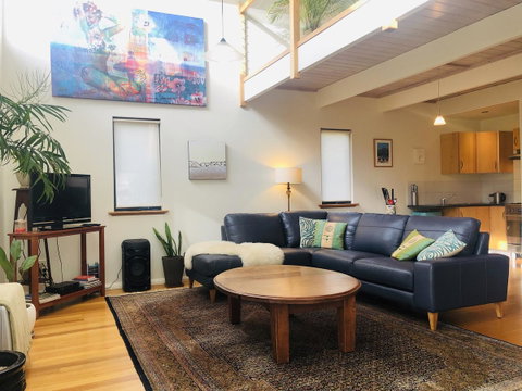 Zephyr Studio - Goulburn Accommodation 0