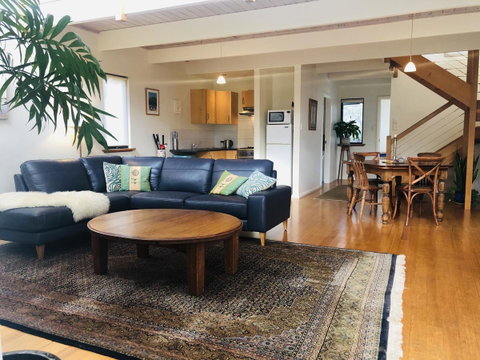 Zephyr Studio - Goulburn Accommodation 3