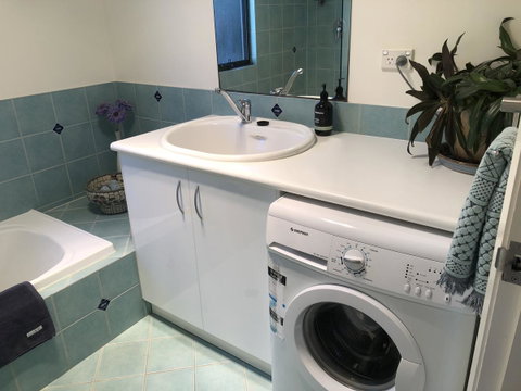 Zephyr Studio - Goulburn Accommodation 20