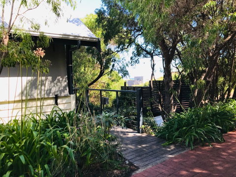 Zephyr Studio - Goulburn Accommodation 22