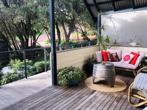 Zephyr Studio - Goulburn Accommodation 10