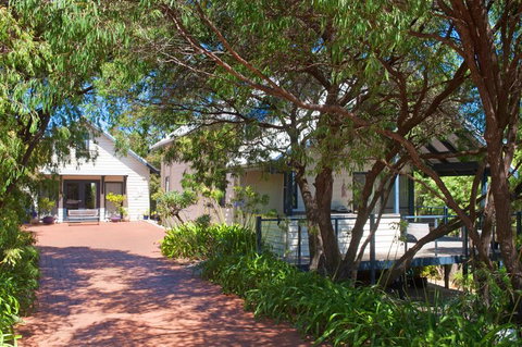 Zephyr Studio - Goulburn Accommodation 24
