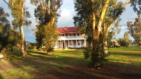 Daisy Cottage - Goulburn Accommodation 26