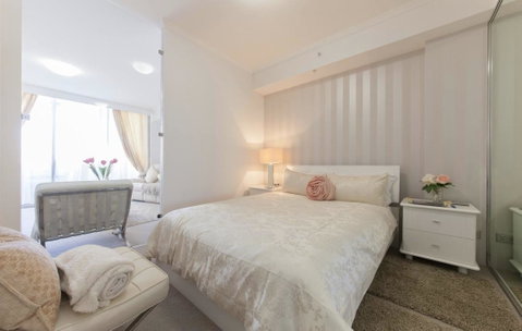 Perth Luxury City Apartment- Free Parking - Goulburn Accommodation 4