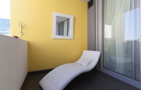 Perth Luxury City Apartment- Free Parking - Goulburn Accommodation 13