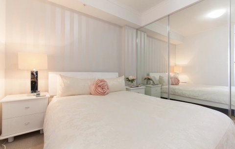 Perth Luxury City Apartment- Free Parking - Goulburn Accommodation 2