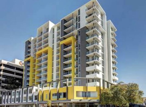 Perth Luxury City Apartment- Free Parking - Goulburn Accommodation 9