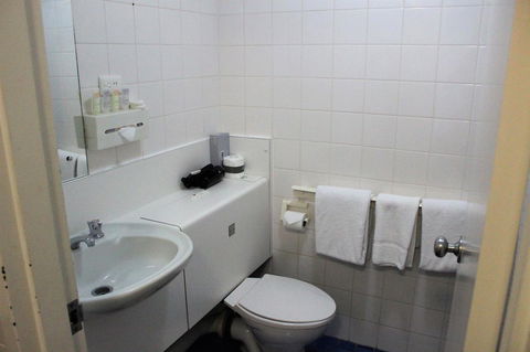 Atrium Hotel Mandurah - Goulburn Accommodation 6