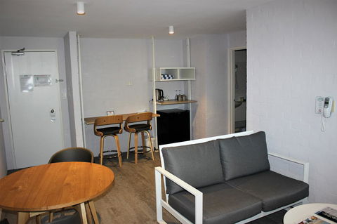 Atrium Hotel Mandurah - Goulburn Accommodation 12
