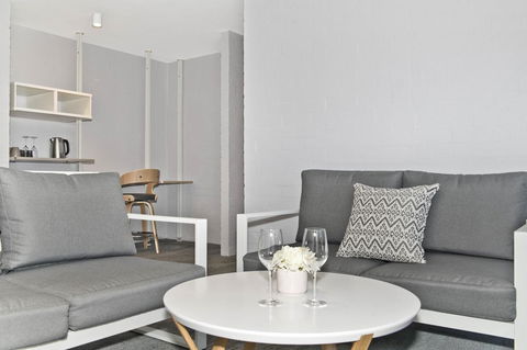 Atrium Hotel Mandurah - Goulburn Accommodation 22