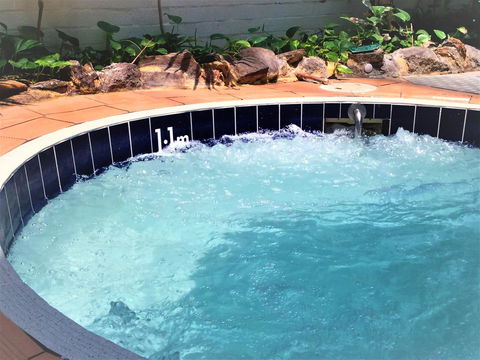 Atrium Hotel Mandurah - Goulburn Accommodation 24