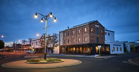 The Premier Mill Hotel - Goulburn Accommodation 35