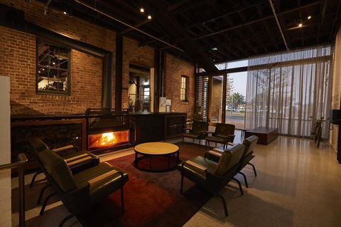 The Premier Mill Hotel - Goulburn Accommodation 0