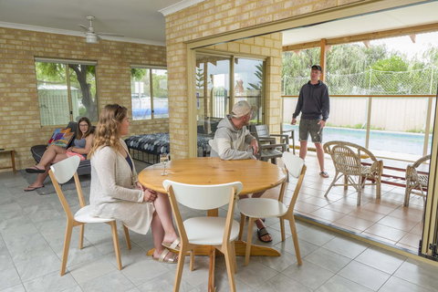 Lancelin Lodge - Goulburn Accommodation 25