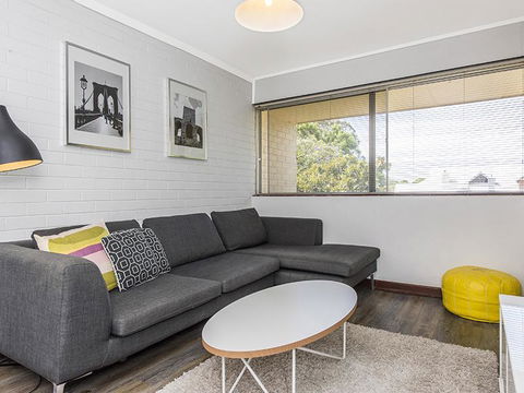 Rosalie 34 - Goulburn Accommodation 0
