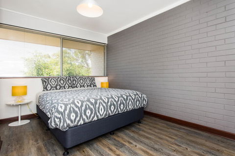 Rosalie 34 - Goulburn Accommodation 4