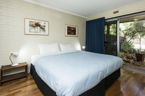 Rosalie 13 - Goulburn Accommodation 10