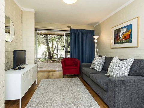 Rosalie 13 - Goulburn Accommodation 3