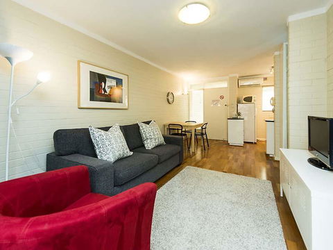 Rosalie 13 - Goulburn Accommodation 8