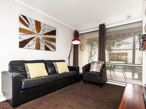 Rosalie 02 - Goulburn Accommodation 6