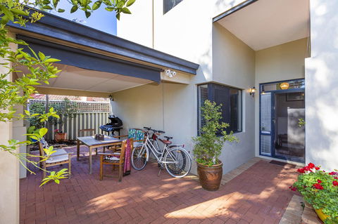 Como Executive Apartment - Goulburn Accommodation 2