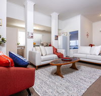 Como Executive Apartment - Goulburn Accommodation