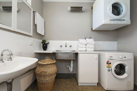 Derby 84 - Goulburn Accommodation 21