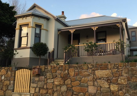 Rowley House - Goulburn Accommodation 18