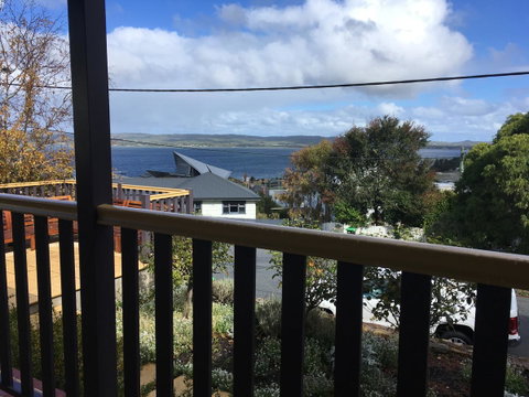 Rowley House - Goulburn Accommodation 9