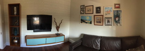 Rowley House - Goulburn Accommodation 5