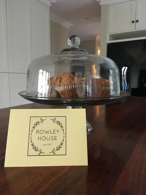 Rowley House - Goulburn Accommodation 8