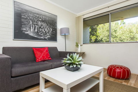 Rosalie 46 - Goulburn Accommodation 5