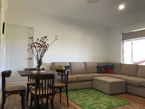 The Mains Guest House 2 Bedroom Farm Stay - Goulburn Accommodation 11