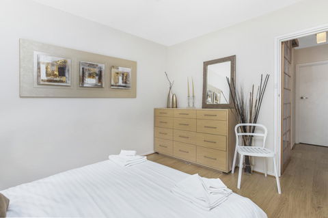 Gorgeous 26 1 Bed Designer Fitout Perfect Location - Goulburn Accommodation 28