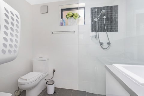 Gorgeous 26 1 Bed Designer Fitout Perfect Location - Goulburn Accommodation 29