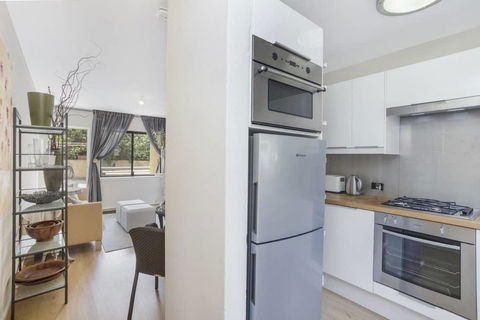 Gorgeous 26 1 Bed Designer Fitout Perfect Location - Goulburn Accommodation 32