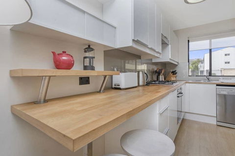 Gorgeous 26 1 Bed Designer Fitout Perfect Location - Goulburn Accommodation 37